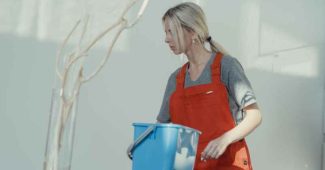 Comment entretenir un canapé en cuir naturellement ?