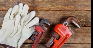 Choisir les bons gants pour les chantiers : protection, précision et conformité aux normes