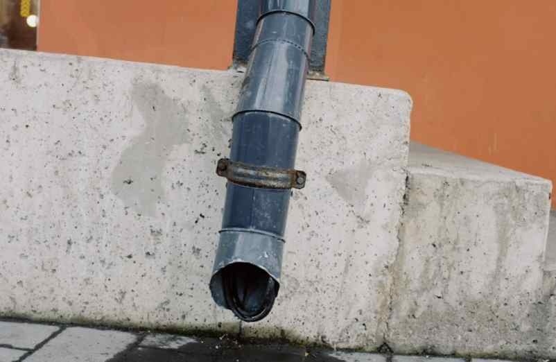 Quels signes indiquent une canalisation bouchée par des racines ? ChoiceDek