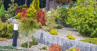 Idées d’aménagement pour un parterre devant la maison : 5 inspirations-ChoiceDek
