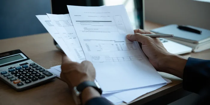 Choisir une offre d'électricité : guide pour économiser et éviter les pièges