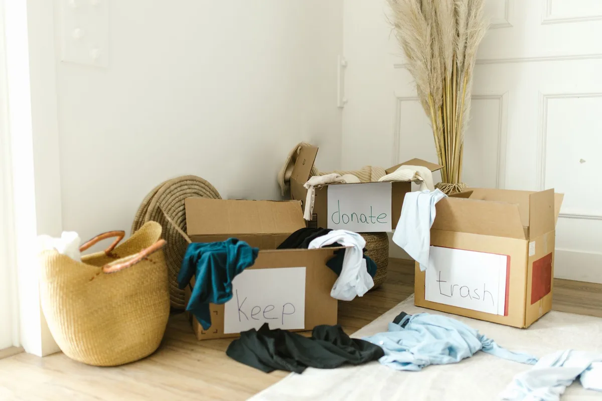 Tri et organisation d'objets dans une entrée