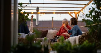 Comment prolonger l'été sur sa terrasse et profiter de l'extérieur jusqu'aux derniers beaux jours ?
