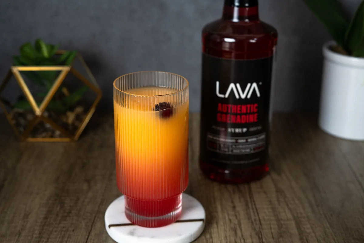 Ingrédients pour le piège à frelons : grenadine, vin blanc et bière blonde.