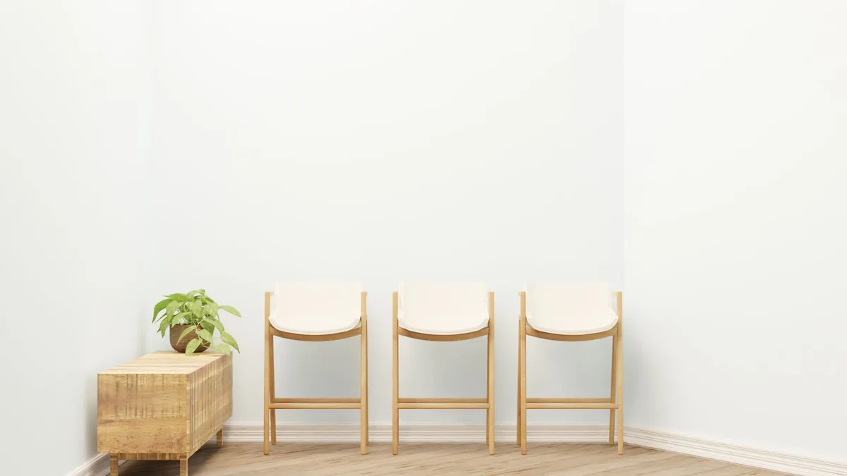 Bon positionnement d'un déshumidificateur dans une pièce avec circulation d'air optimale